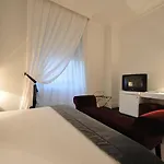 White House Szálloda 4*