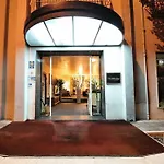 White House Szálloda Foggia