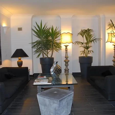 White House פויג'ה