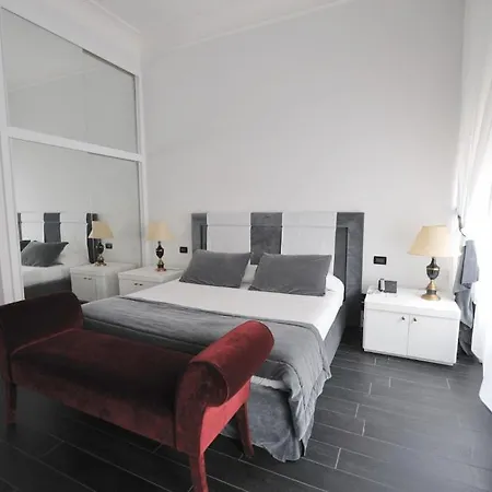 White House פויג'ה